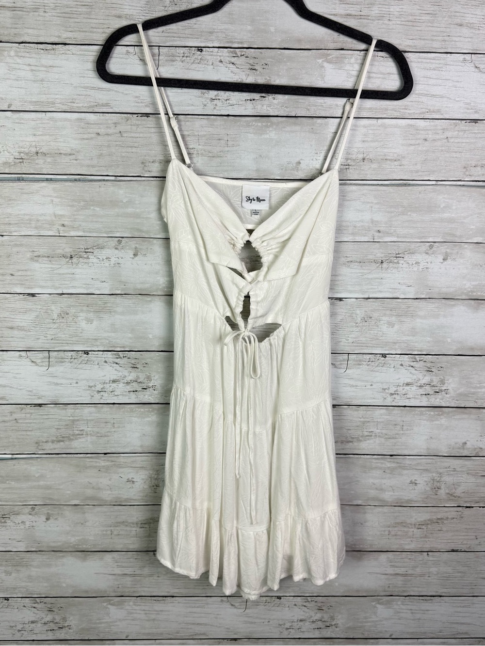 Sky To Moon White Sleeveless Tie-Front Sundress Size Large
